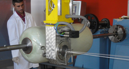 Micro-Macro mechanical properties of high pressure vessels